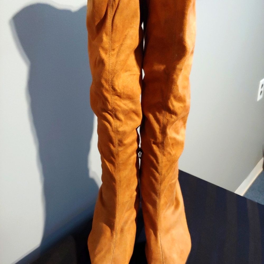 Ladies Apt 9 Fashion Boots Size 9